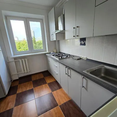Lux 1 Bedroom Near Gulliver Mall Апартаменти